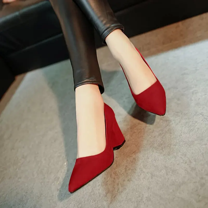 2019 autumn new Korean version ladies pointed high heels suede shallow mouth thick with wild single shoes fashion women shoes
2019 autumn new Korean version ladies pointed high heels suede shallow mouth thick with wild single shoes fashion women shoes