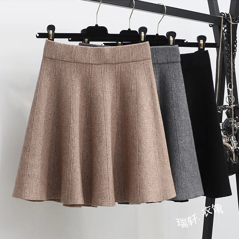 High Quality Thick Warm Winter Knitted Women's Skirt Korean Solid Color Elastic High Waist Mini Skirts School Jupe Femme Faldas
High Quality Thick Warm Winter Knitted Women's Skirt Korean Solid Color Elastic High Waist Mini Skirts School Jupe Femme Faldas