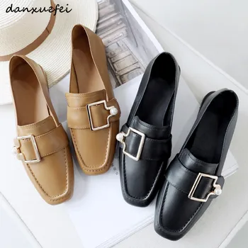 Plus size 33-41 women's genuine leather slip-on flats metal buckle spring new female leisure single shoes high uqality mules hot
Plus size 33-41 women's genuine leather slip-on flats metal buckle spring new female leisure single shoes high uqality mules hot