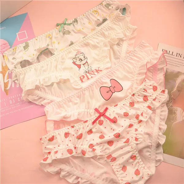Cartoon soft strawberry banana polar bear print fringe agaric low waist underwear string thong bragas mujer majtki damskie
Cartoon soft strawberry banana polar bear print fringe agaric low waist underwear string thong bragas mujer majtki damskie