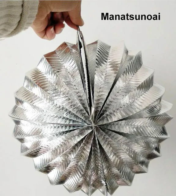 Silver Paper Watermelon Organ Lanterns Folding Ornaments Party Decoration Wedding Decoration Ornaments Paper Ball Pull Flower
Silver Paper Watermelon Organ Lanterns Folding Ornaments Party Decoration Wedding Decoration Ornaments Paper Ball Pull Flower