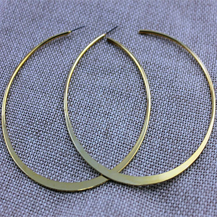 2017 hot new popular female ornaments, girls birthday, beautiful, romantic, exaggerated earrings, shipping agent
2017 hot new popular female ornaments, girls birthday, beautiful, romantic, exaggerated earrings, shipping agent