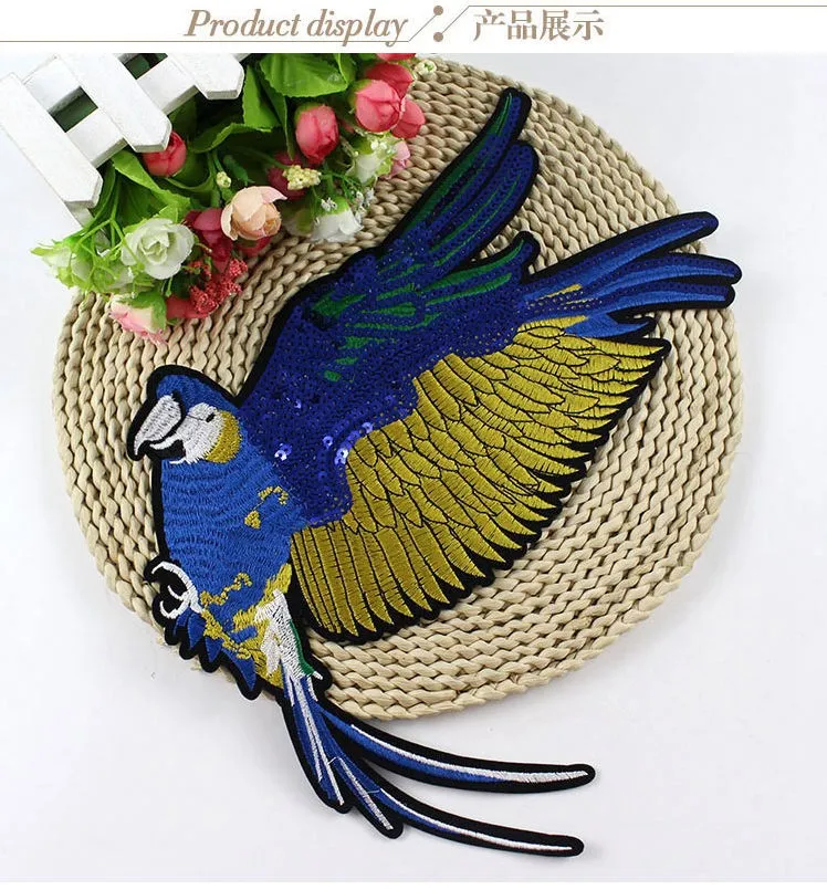 2017 New Big Bird eagle Embroidery lace applique paillette fabric sweater clothes patch sequined stickers t-shirt diy decoration
2017 New Big Bird eagle Embroidery lace applique paillette fabric sweater clothes patch sequined stickers t-shirt diy decoration