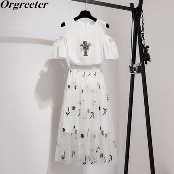 2019 Summer New Female Sweet Off-the-shoulder Chiffon T-shirt and Embroidered Mesh half Mid-calf Skirt Fairy Two-piece Suit 
2019 Summer New Female Sweet Off-the-shoulder Chiffon T-shirt and Embroidered Mesh half Mid-calf Skirt Fairy Two-piece Suit