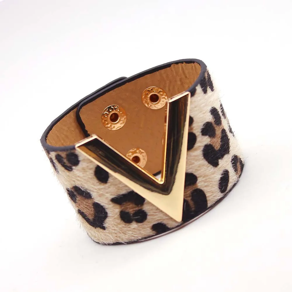 Rainbery New Hand Fashion Leopard Horsehair Imitation Leather Bracelet Simple All Match MS OL V Word Wide Women Wrap Bracelet
Rainbery New Hand Fashion Leopard Horsehair Imitation Leather Bracelet Simple All Match MS OL V Word Wide Women Wrap Bracelet
