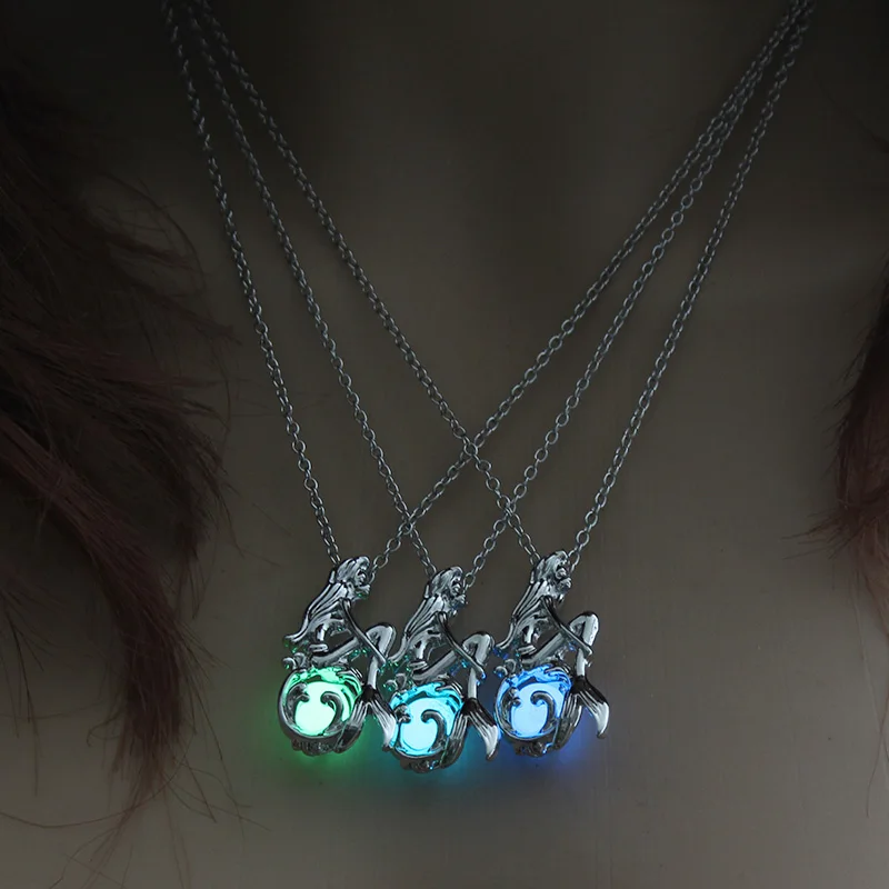 Charm Glowing Mermaid Pendant Necklace Luminous Jewelry Choker 3 Colors Gift For Women Silver Necklace Fashion Chain
Charm Glowing Mermaid Pendant Necklace Luminous Jewelry Choker 3 Colors Gift For Women Silver Necklace Fashion Chain