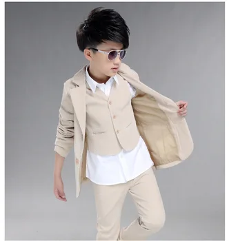 2019 high quality boy clothes Corduroy solid wedding suits for boys 5T-12T clothes oddler body white and blue color suit
2019 high quality boy clothes Corduroy solid wedding suits for boys 5T-12T clothes oddler body white and blue color suit