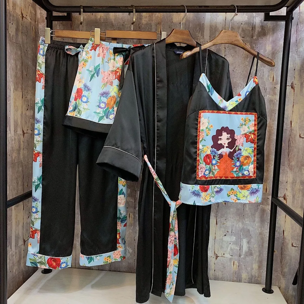 Pajama Spring Summer Women Pajama Set Lady Satin Silk Sleepwear Sexy Robe Vest and Shorts 3pcs Pyjamas Female Nightwear
Pajama Spring Summer Women Pajama Set Lady Satin Silk Sleepwear Sexy Robe Vest and Shorts 3pcs Pyjamas Female Nightwear
