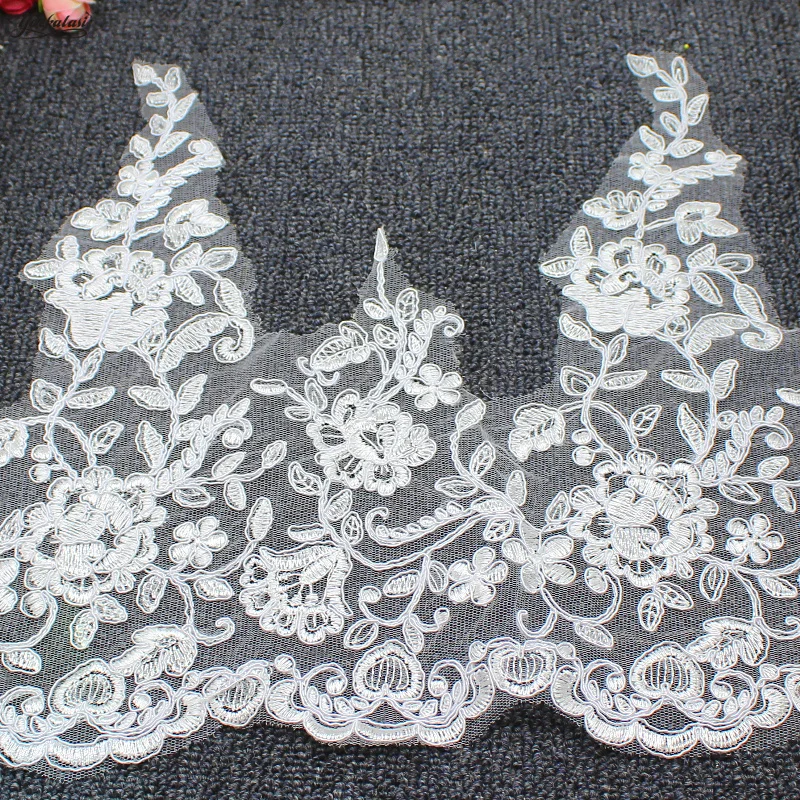 YACKALASI 5 Yards/Lot Wedding Dress Lace White 3D Flower Embroidered Appliqued Bridal Sashes Scalloped Sewing Trims Border 31CM
YACKALASI 5 Yards/Lot Wedding Dress Lace White 3D Flower Embroidered Appliqued Bridal Sashes Scalloped Sewing Trims Border 31CM