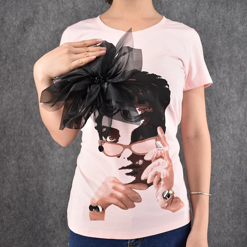 2016 Fashionable Europe style female short sleeve tops tees 3D applique girl print chemise cotton t-shirt slim size S-XL
2016 Fashionable Europe style female short sleeve tops tees 3D applique girl print chemise cotton t-shirt slim size S-XL