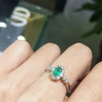 FLZB, 925 sterling silver with natural emerald gemstone ov 4*6mm 0.55ct with 18k gold plated flower jewelry ring gift for lady
FLZB, 925 sterling silver with natural emerald gemstone ov 4*6mm 0.55ct with 18k gold plated flower jewelry ring gift for lady