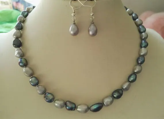 Unique Pearls jewellery Store 9-10mm Rice Gray Black Freshwater Pearl Necklace Earrings Jewellery Set Perfect Woman Wedding Gift
Unique Pearls jewellery Store 9-10mm Rice Gray Black Freshwater Pearl Necklace Earrings Jewellery Set Perfect Woman Wedding Gift