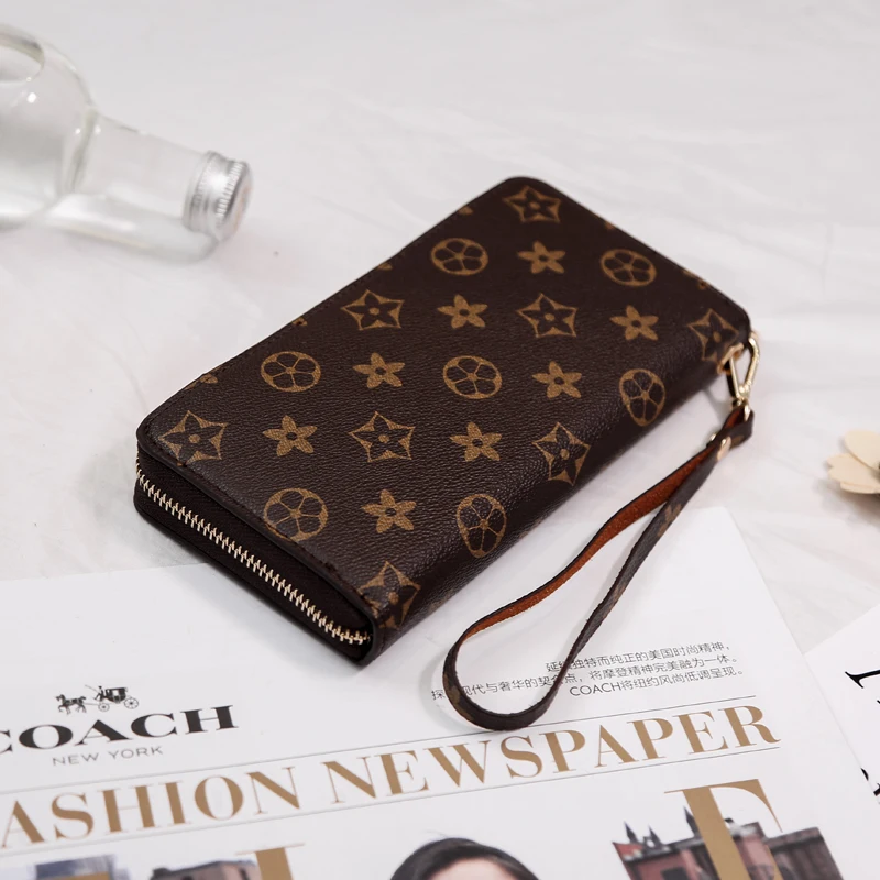 luxury handbags women bags designer famous brand luxury brand fashionable and casual have the call Classic luxury women bags
luxury handbags women bags designer famous brand luxury brand fashionable and casual have the call Classic luxury women bags
