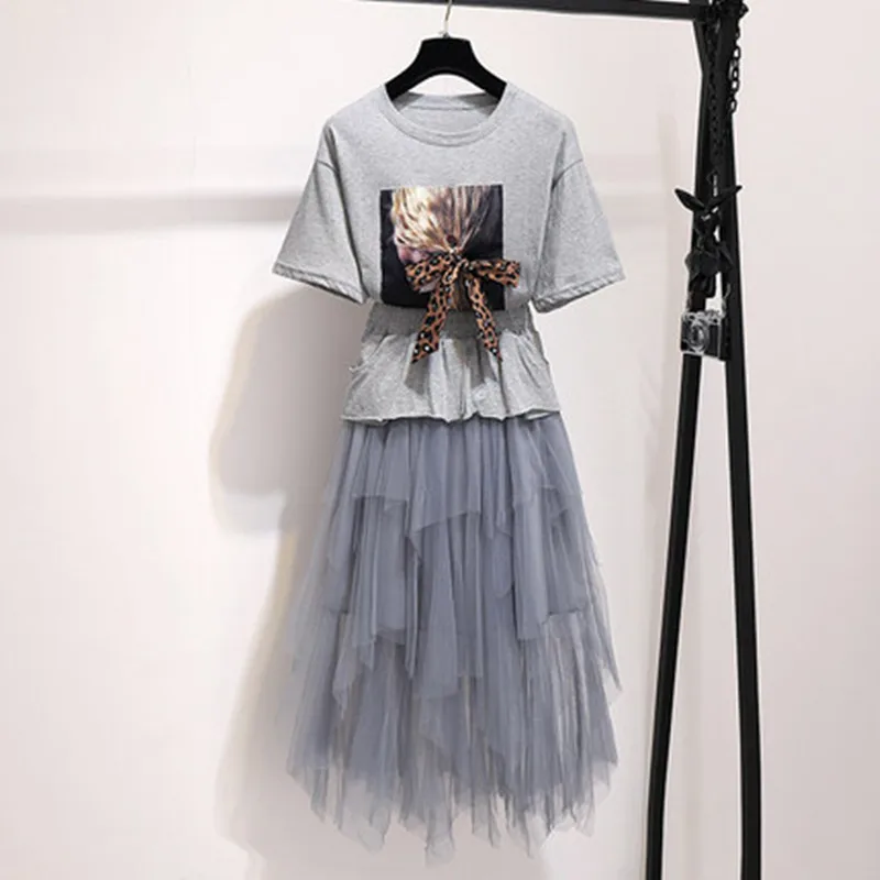 High Quality Women Bow Cotton T Shirt Tops Tees + Sequined Irregular Mesh Layer Skirts Sets 2 Piece Clothes Suit
High Quality Women Bow Cotton T Shirt Tops Tees + Sequined Irregular Mesh Layer Skirts Sets 2 Piece Clothes Suit