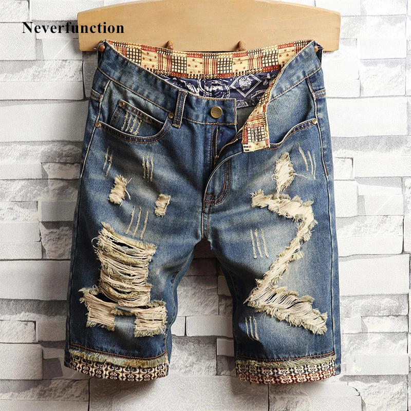 Summer New vintage Ripped Blue Men Jeans Short Streetwear Bermuda Hip hop Casual Holes Straight Denim shorts Size 28-40
Summer New vintage Ripped Blue Men Jeans Short Streetwear Bermuda Hip hop Casual Holes Straight Denim shorts Size 28-40