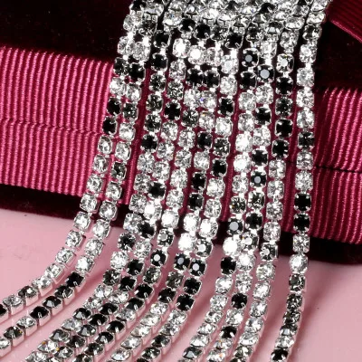 5yard/piece Mix Black color Glass Crystal sew on rhinestones Chain silvery bottom Diy Clothing accessories SIJISHUIZUAN
5yard/piece Mix Black color Glass Crystal sew on rhinestones Chain silvery bottom Diy Clothing accessories SIJISHUIZUAN