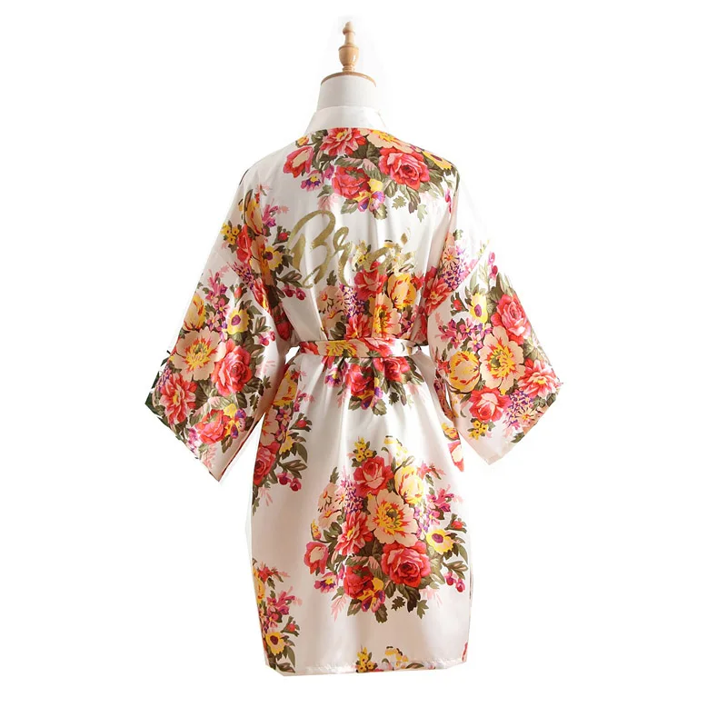 Ladies Summer Silk Satin Peony Simulation Robe Lady Sexy Short Wedding Kimono Bridal Dress Makeup Dress Nightwear Sleepwear 
Ladies Summer Silk Satin Peony Simulation Robe Lady Sexy Short Wedding Kimono Bridal Dress Makeup Dress Nightwear Sleepwear