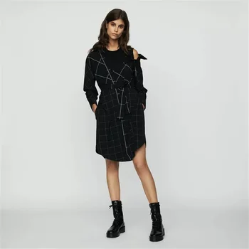 Runway 2018 Autumn Winter Dress Fake Two Pieces Plaid Sash Hollow Out Shoulder Female Mini Dresses Street Wear Irregular Vestido
Runway 2018 Autumn Winter Dress Fake Two Pieces Plaid Sash Hollow Out Shoulder Female Mini Dresses Street Wear Irregular Vestido