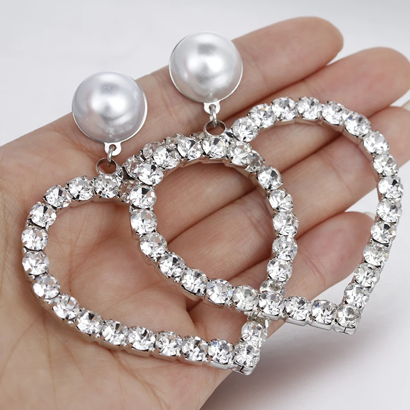 Trendy Design Earrings For Women 2018 Silver Color Simulated Pearl Crystal Drop Earrings Elegant Engagement Wedding Jewelry
Trendy Design Earrings For Women 2018 Silver Color Simulated Pearl Crystal Drop Earrings Elegant Engagement Wedding Jewelry