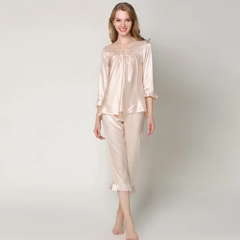 Hot Sale Lady Faux Silk Sleep Set Casual V-Neck Nightwear Lace Bow 2PCS Home Wear Sexy Women Pajamas Suit For Lady M L XL
Hot Sale Lady Faux Silk Sleep Set Casual V-Neck Nightwear Lace Bow 2PCS Home Wear Sexy Women Pajamas Suit For Lady M L XL