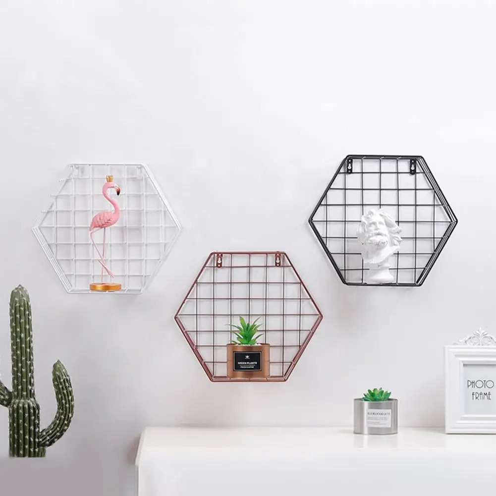 Creative Iron Hexagonal Grid Wall Mounted Racks Wall Hanging European Geometric Wall Decorative Rack Bookshelf For Living Room
Creative Iron Hexagonal Grid Wall Mounted Racks Wall Hanging European Geometric Wall Decorative Rack Bookshelf For Living Room
