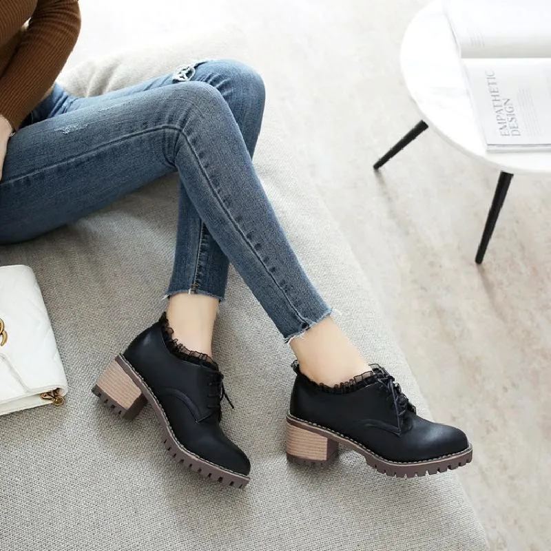 Fashion Lace Up Brogue Pumps Women Vintage Lace Lady Lolita Shoes Big Size 33-43 Platform High Heels Oxford Shoes Woman Footwear (15)