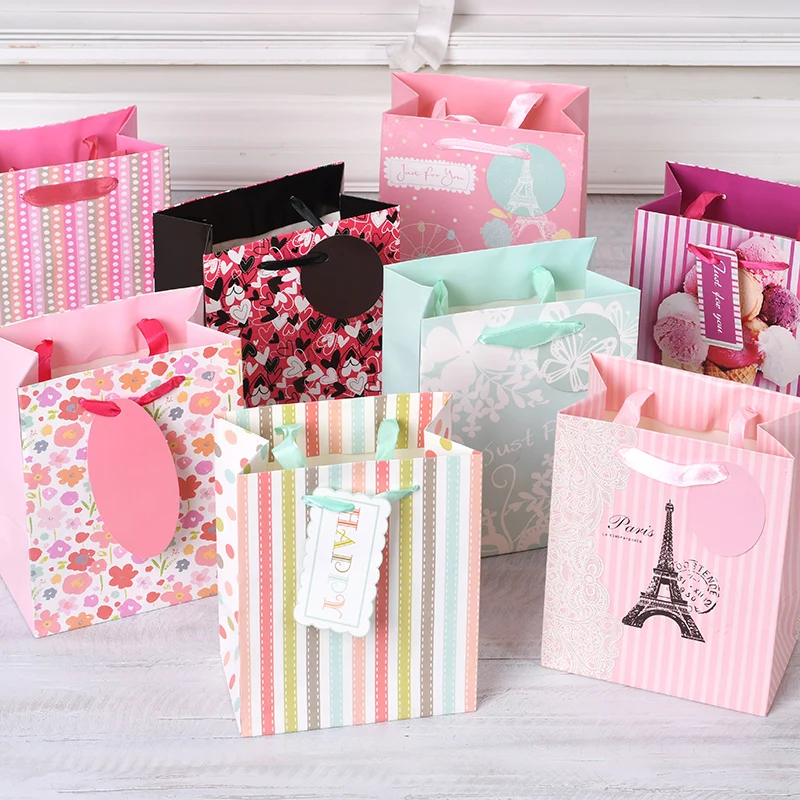 flower paper gift bag birthday party gift bag paris wedding decoration gift packing bag with tag
flower paper gift bag birthday party gift bag paris wedding decoration gift packing bag with tag