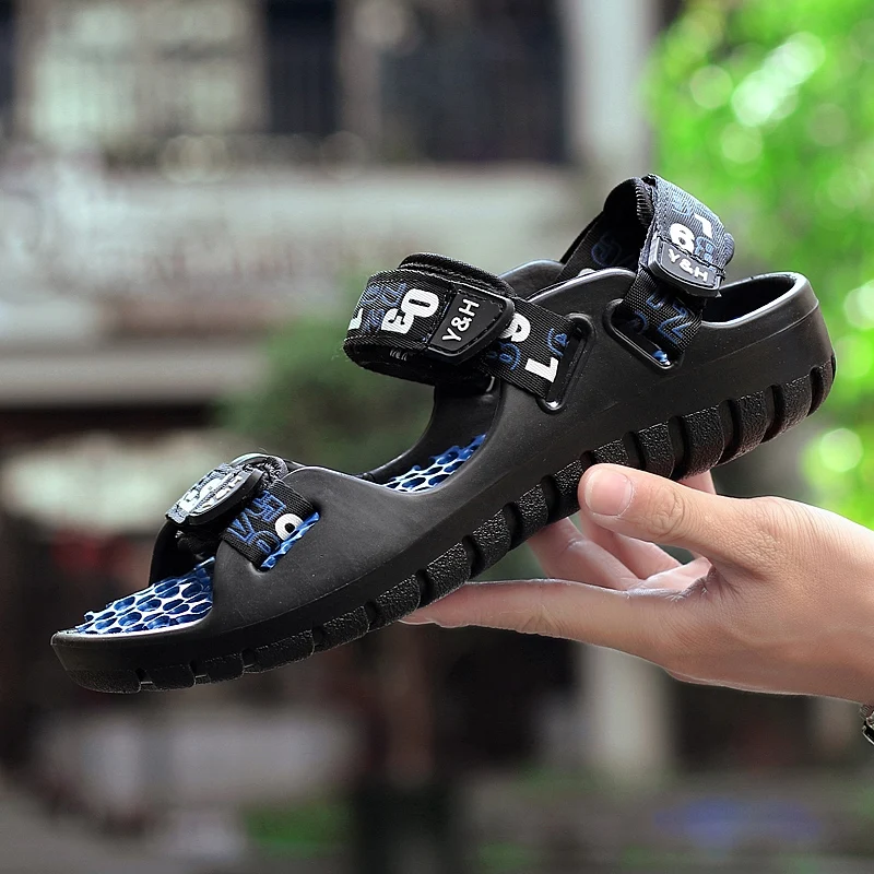 High Quality Sandals Men Summer New Leather Sandals Men Outdoor Shoes Fashion Slippers Anti-Slippery Beach Shoes Zapatos Hombre
High Quality Sandals Men Summer New Leather Sandals Men Outdoor Shoes Fashion Slippers Anti-Slippery Beach Shoes Zapatos Hombre