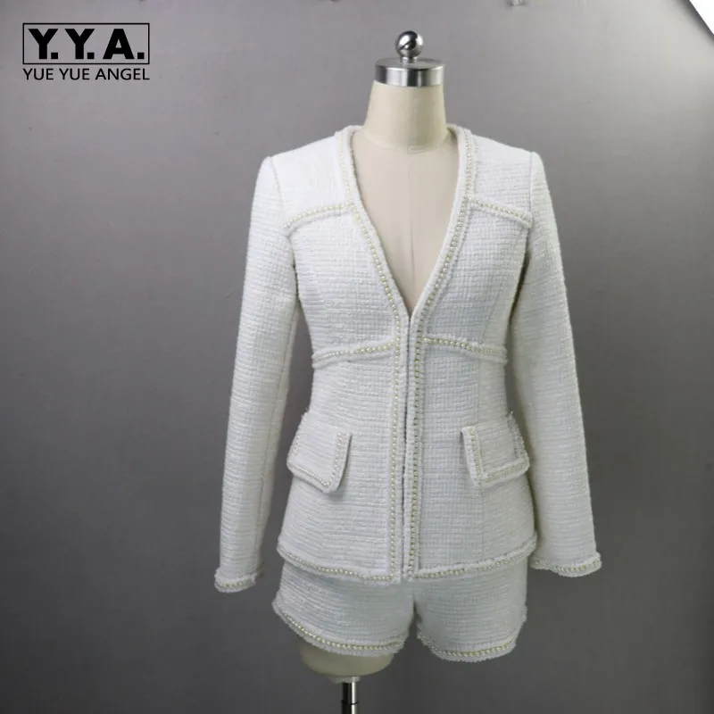Women Sexy V Neck Tweed Jacket Pearls Bead White Coat Shors Two Piece Set Office Lady Party Ensemble Slim Fit Formal Outfits
Women Sexy V Neck Tweed Jacket Pearls Bead White Coat Shors Two Piece Set Office Lady Party Ensemble Slim Fit Formal Outfits