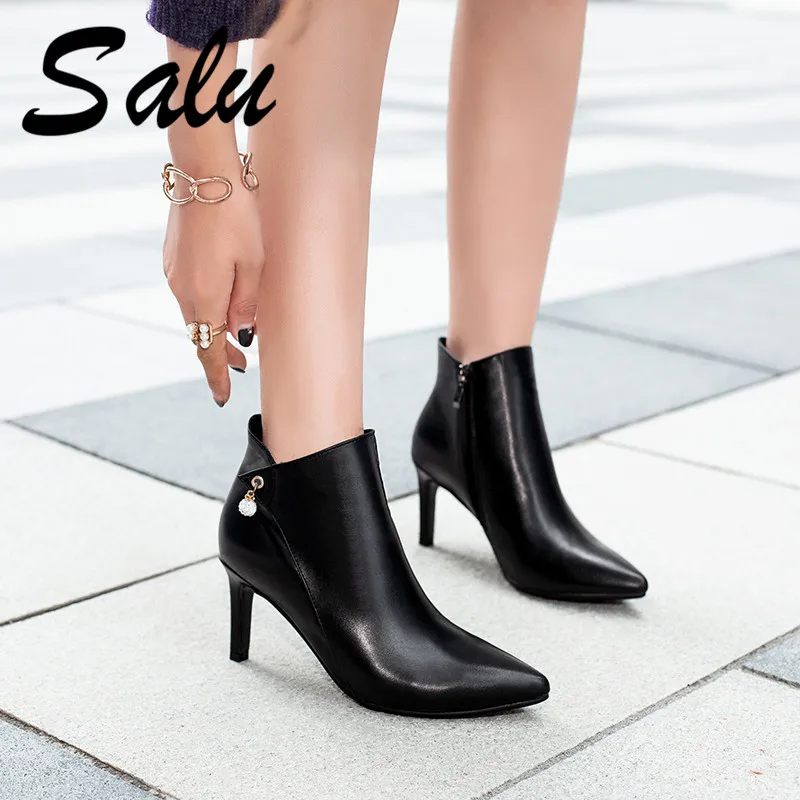 Salu Sexy Women Ankle Boots Patchwork Sexy Pointed Toe Party Wedding Shoes Woman Ladies Basic Boots Size 42 43
Salu Sexy Women Ankle Boots Patchwork Sexy Pointed Toe Party Wedding Shoes Woman Ladies Basic Boots Size 42 43