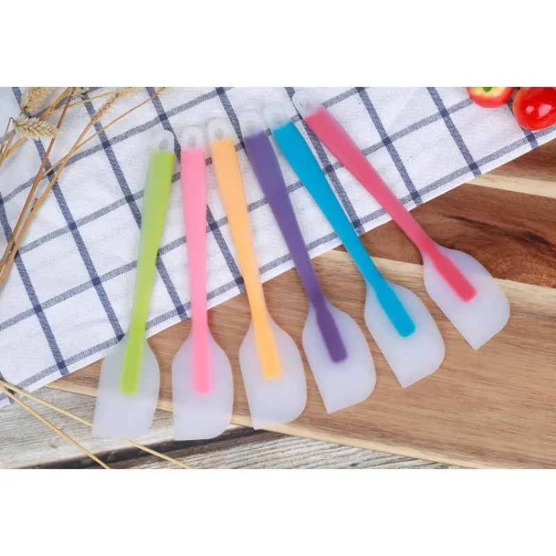 S DIY cake making baking scraper Translucent high temperature Silicone integrated scraper Baking tools
S DIY cake making baking scraper Translucent high temperature Silicone integrated scraper Baking tools