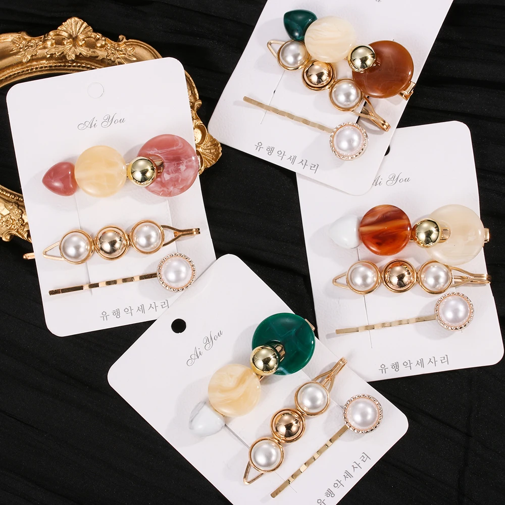 3Pcs/Set Vintage Pearls Acrylic Hair Clips Women Snap Barrette Button Hairpins Wedding Party Geometric Hair Styling Accessories
3Pcs/Set Vintage Pearls Acrylic Hair Clips Women Snap Barrette Button Hairpins Wedding Party Geometric Hair Styling Accessories
