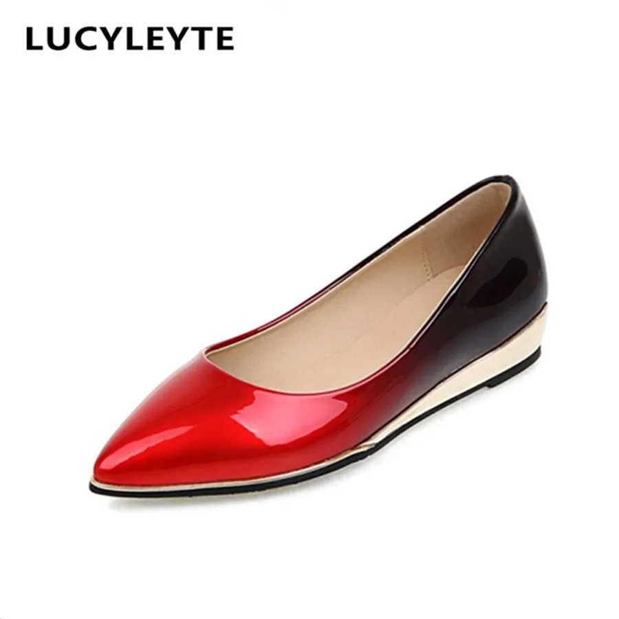 

2017 commuter style Mary Jane style pointed patent leather women's shallow mouth shoes at the end of the increase in flat shoes