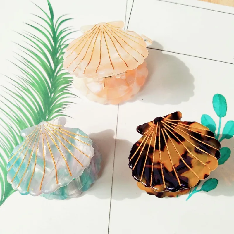 2019 New Fashion Women Shell Hair Claws Clip 4*3.5cm 1pc Acetate Resin Floral Print Clips Grips Ponytail Hairpins
2019 New Fashion Women Shell Hair Claws Clip 4*3.5cm 1pc Acetate Resin Floral Print Clips Grips Ponytail Hairpins