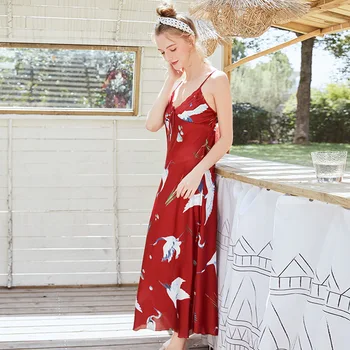 Sexy Women Slim Skirt Sleepwear Exquisite Print Crane Spaghetti Strap Nightgown Comfortable And Soft Silky Dress Home Clothes
Sexy Women Slim Skirt Sleepwear Exquisite Print Crane Spaghetti Strap Nightgown Comfortable And Soft Silky Dress Home Clothes