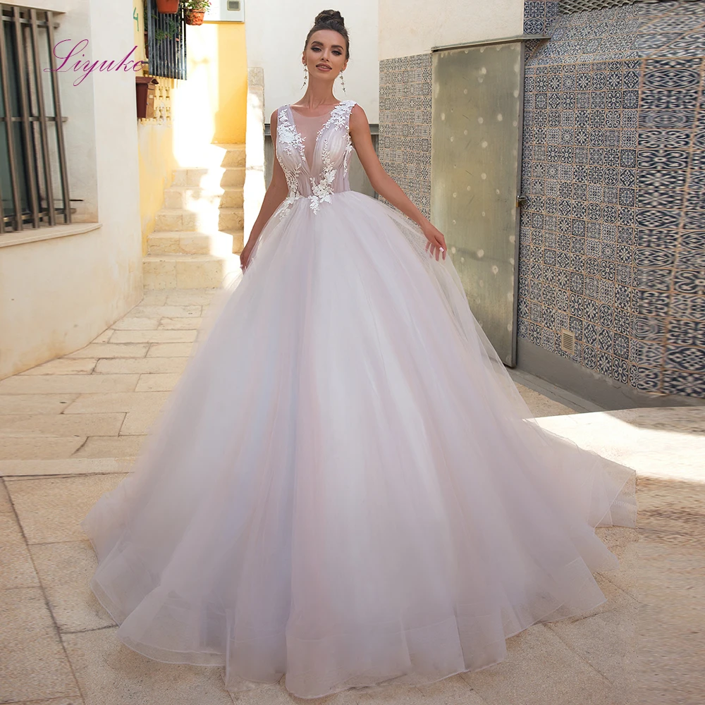 Liyuke Ball Gown Married Wedding Dress 2019 Lace Appliques O-neck Backless Tulle Customized Free Shipping
Liyuke Ball Gown Married Wedding Dress 2019 Lace Appliques O-neck Backless Tulle Customized Free Shipping