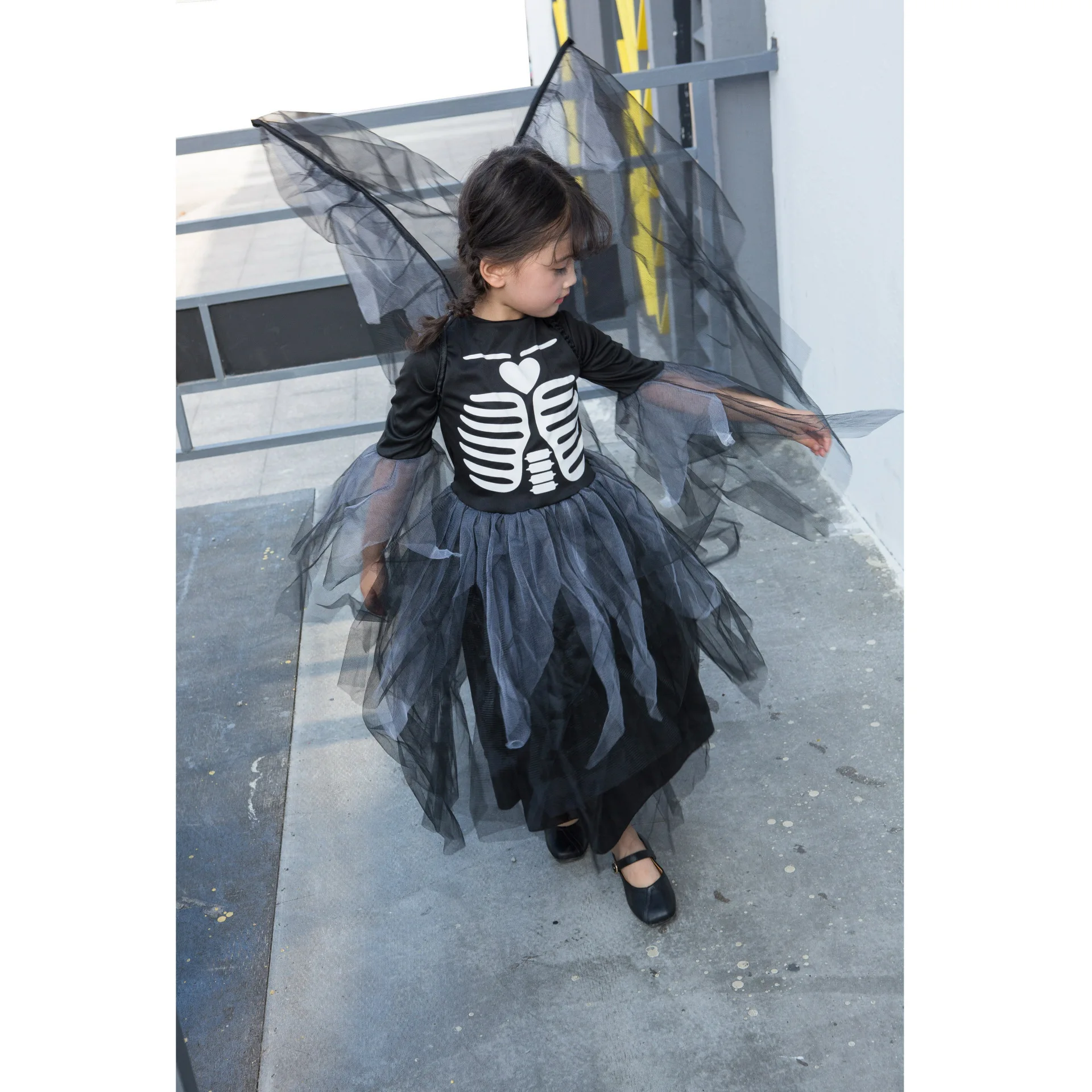 Kids Halloween Party Dress Up Skeleton Show Dress Girls Costume Children Human Skeletons Dresses Stage Dance Costumes With Wings
Kids Halloween Party Dress Up Skeleton Show Dress Girls Costume Children Human Skeletons Dresses Stage Dance Costumes With Wings