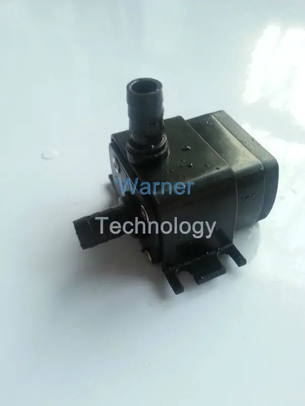 12V DC 4W Solar motor brushless dc pump, waterproof, for tabletop fountain/music fountain/garden feature/Water-cooling mattress
12V DC 4W Solar motor brushless dc pump, waterproof, for tabletop fountain/music fountain/garden feature/Water-cooling mattress
