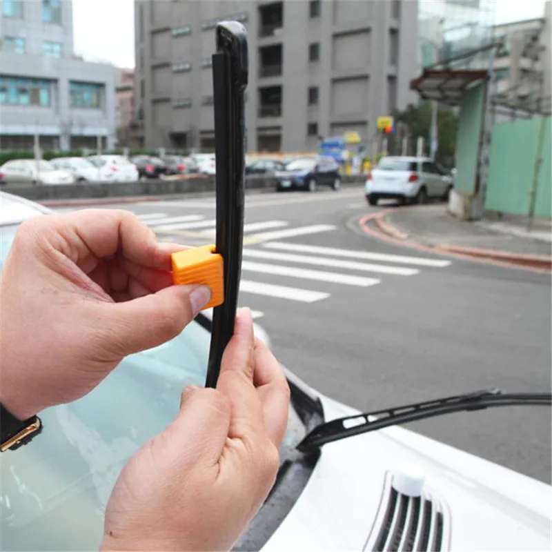 Car Window Wipers Repair Tool Universal Wiper Repair Car Styling Wiper Cleaning Brush Wizard Blade Restorer Windscreen Cleaner 
Car Window Wipers Repair Tool Universal Wiper Repair Car Styling Wiper Cleaning Brush Wizard Blade Restorer Windscreen Cleaner