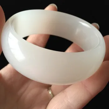 China Hand engraving Widening Jade Bracelet White jade Bracelet 62mm diameter bangle
China Hand engraving Widening Jade Bracelet White jade Bracelet 62mm diameter bangle
