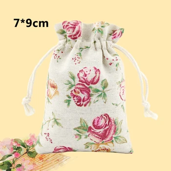 1PC 7*9CM Flowers Printed Useful Wedding Favor Christmas Burlap Gift Boxes Drawstring Pouch Jewelry Sotrage Bags Home Supplies
1PC 7*9CM Flowers Printed Useful Wedding Favor Christmas Burlap Gift Boxes Drawstring Pouch Jewelry Sotrage Bags Home Supplies