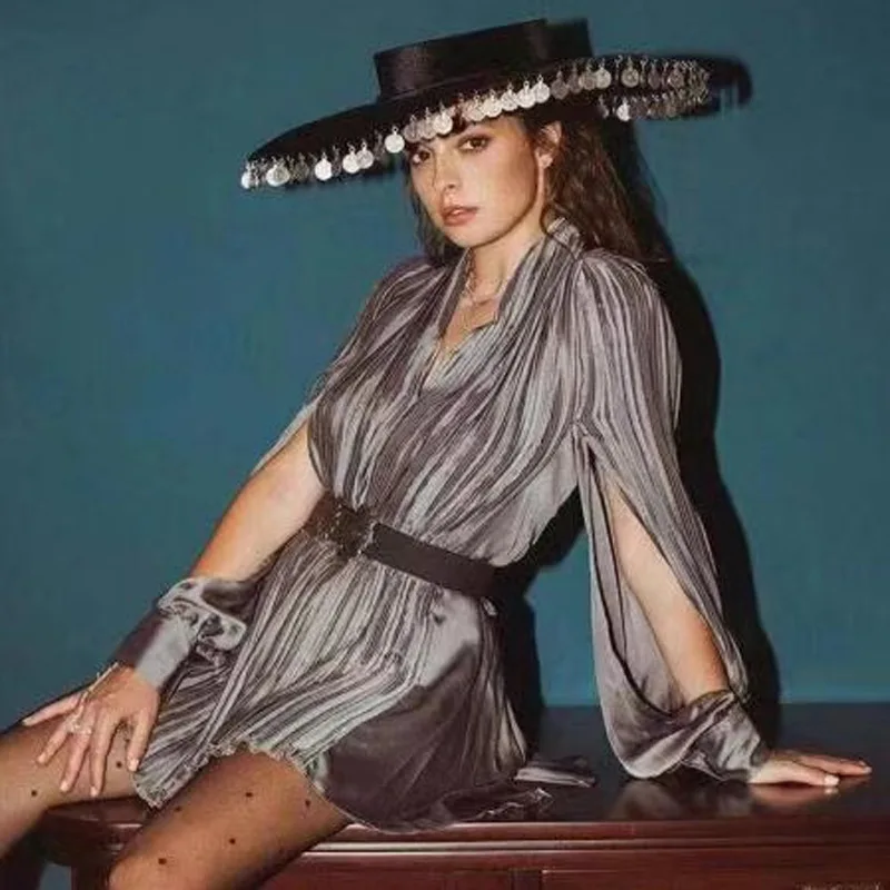 Brand Big Brim Hat ,Women 's Tassels Felt Bowler Hat ,6 inch Adjustable Bandage Wool Beach Top Caps , Performance Show Hats.
Brand Big Brim Hat ,Women 's Tassels Felt Bowler Hat ,6 inch Adjustable Bandage Wool Beach Top Caps , Performance Show Hats.