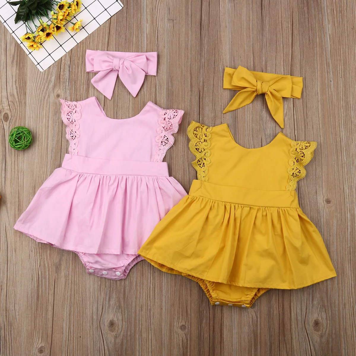 2019 Newest Fashion Newborn Cute Kid Baby Girls Solid Fly Sleeve Lace Clothes Dress Headband Jumpsuit Bodysuit 2PCS Outfit Set 
2019 Newest Fashion Newborn Cute Kid Baby Girls Solid Fly Sleeve Lace Clothes Dress Headband Jumpsuit Bodysuit 2PCS Outfit Set