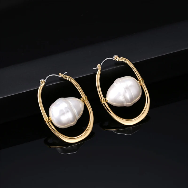 Gold color metal oval Loop Earrings irregular baroque pearl earrings For Women Elegant Design Jewelry Hoop Earrings 1pair
Gold color metal oval Loop Earrings irregular baroque pearl earrings For Women Elegant Design Jewelry Hoop Earrings 1pair