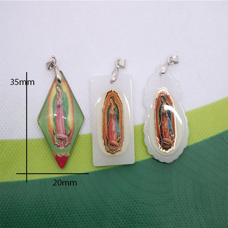 50 pieces, the classic Guadalupe Madonna medallion pendant. Glass Guadalupe Medal Pendant Orb Jewelry Gift
50 pieces, the classic Guadalupe Madonna medallion pendant. Glass Guadalupe Medal Pendant Orb Jewelry Gift