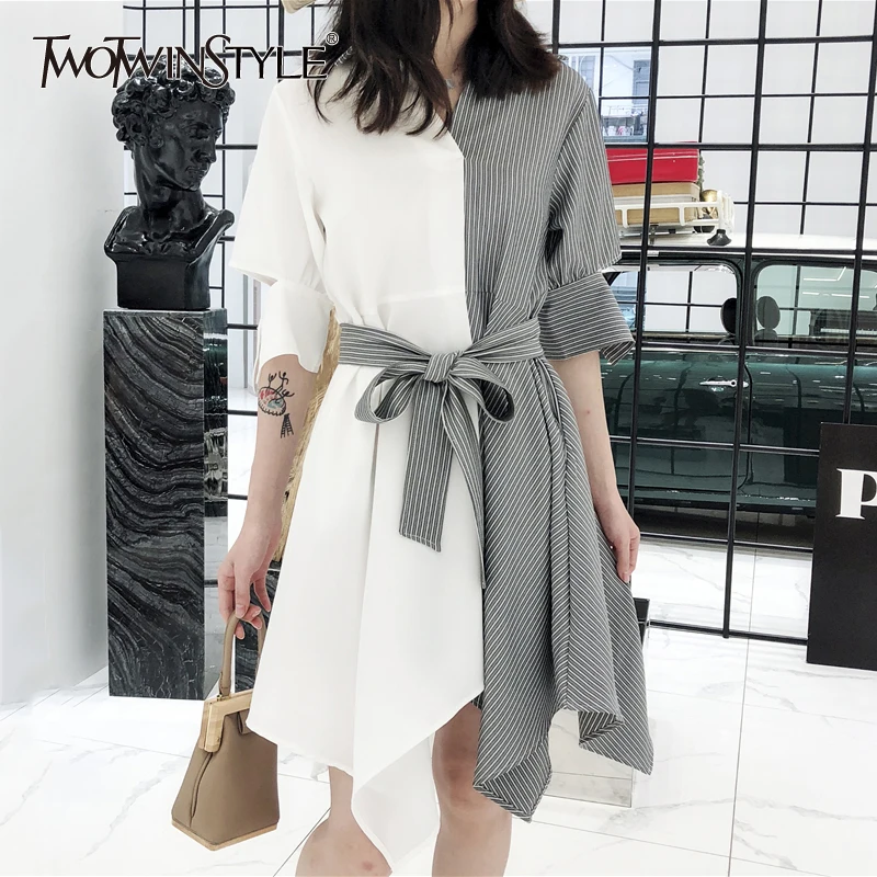 TWOTWINSTYLE Shirt Dress Female Striped Patchwork V Neck Belt High Waist Irregular Midi Dresses 2019 Summer Korean New Clothing
TWOTWINSTYLE Shirt Dress Female Striped Patchwork V Neck Belt High Waist Irregular Midi Dresses 2019 Summer Korean New Clothing
