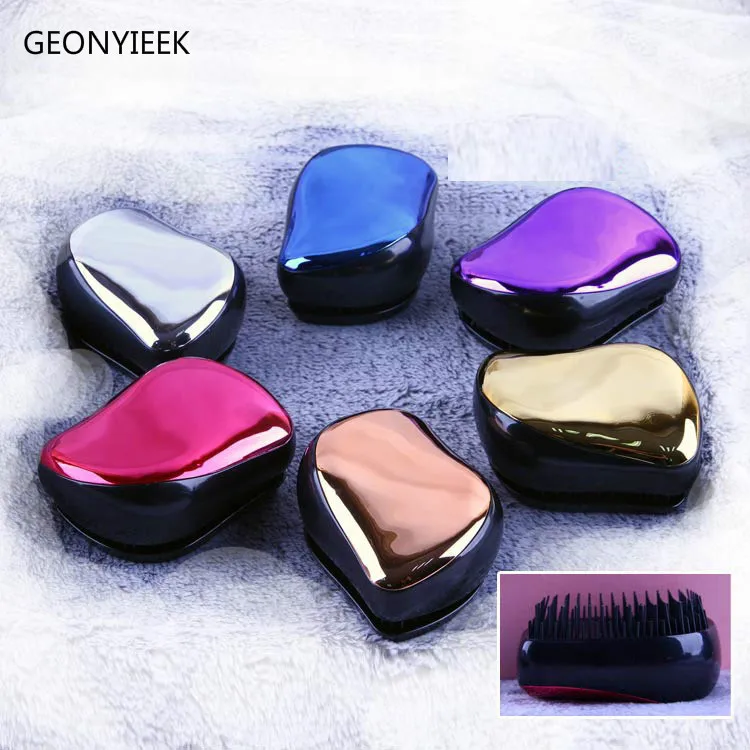 1pc Magic comb Anti-static Hair Brush Handle Tangle Detanglinglice lice Comb Electroplate Massage Comb Salon Hair Styling Tool
1pc Magic comb Anti-static Hair Brush Handle Tangle Detanglinglice lice Comb Electroplate Massage Comb Salon Hair Styling Tool