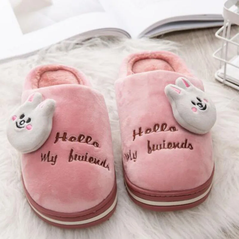 Winter Warm Women Fashion Furry Slippers Shoes Fur Mules Cartoon Printed Design Casual Non-slip Cotton Slippers Shoes Household
Winter Warm Women Fashion Furry Slippers Shoes Fur Mules Cartoon Printed Design Casual Non-slip Cotton Slippers Shoes Household