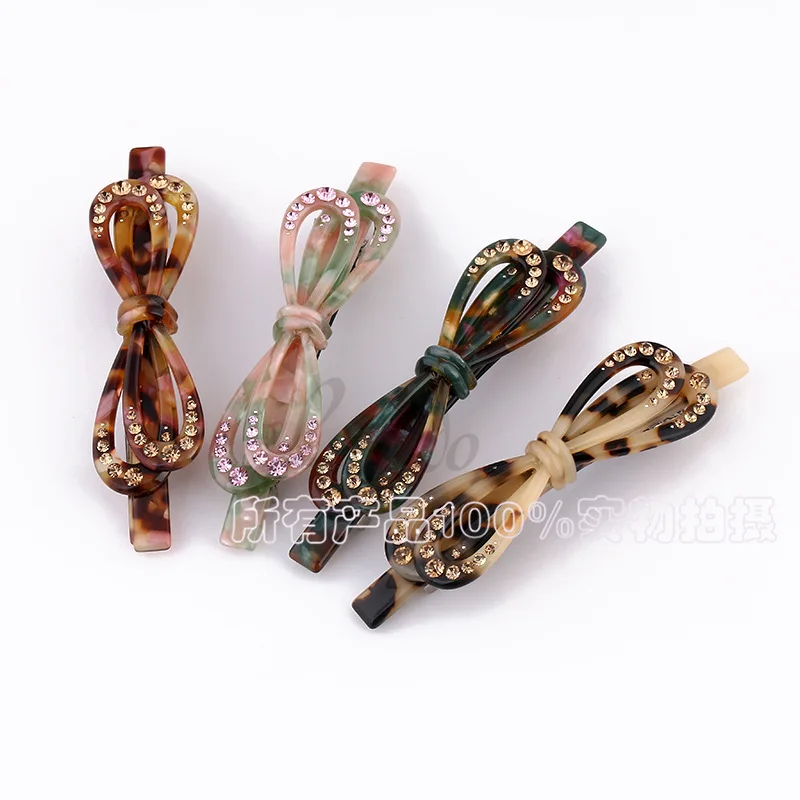 New Fashion Premium Crystal Hair Clip Top Tortoiseshell Acrylic Acetate Bow Hair Accessories for Women Girls Gift Party Vacation
New Fashion Premium Crystal Hair Clip Top Tortoiseshell Acrylic Acetate Bow Hair Accessories for Women Girls Gift Party Vacation