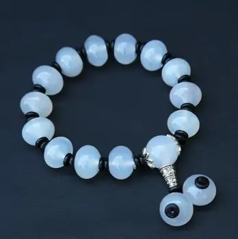 Original old agate Natural white chalcedony Tibetan bracelet three-way chalcedony Buddha head bracelet ab02#
Original old agate Natural white chalcedony Tibetan bracelet three-way chalcedony Buddha head bracelet ab02#